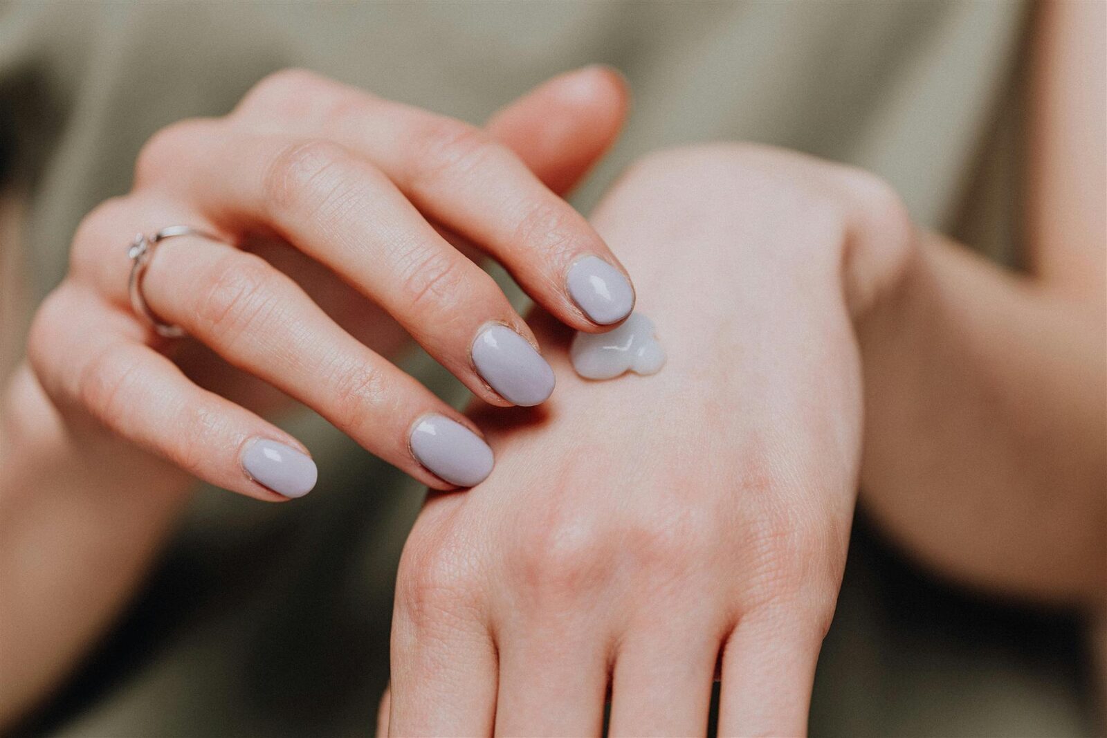 Manucure & Pédicure — mise en beauté des mains et des pieds à domicile